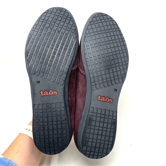 Taos Footwear Marvey shoes in Bordeaux Suede - Picture 6 of 7